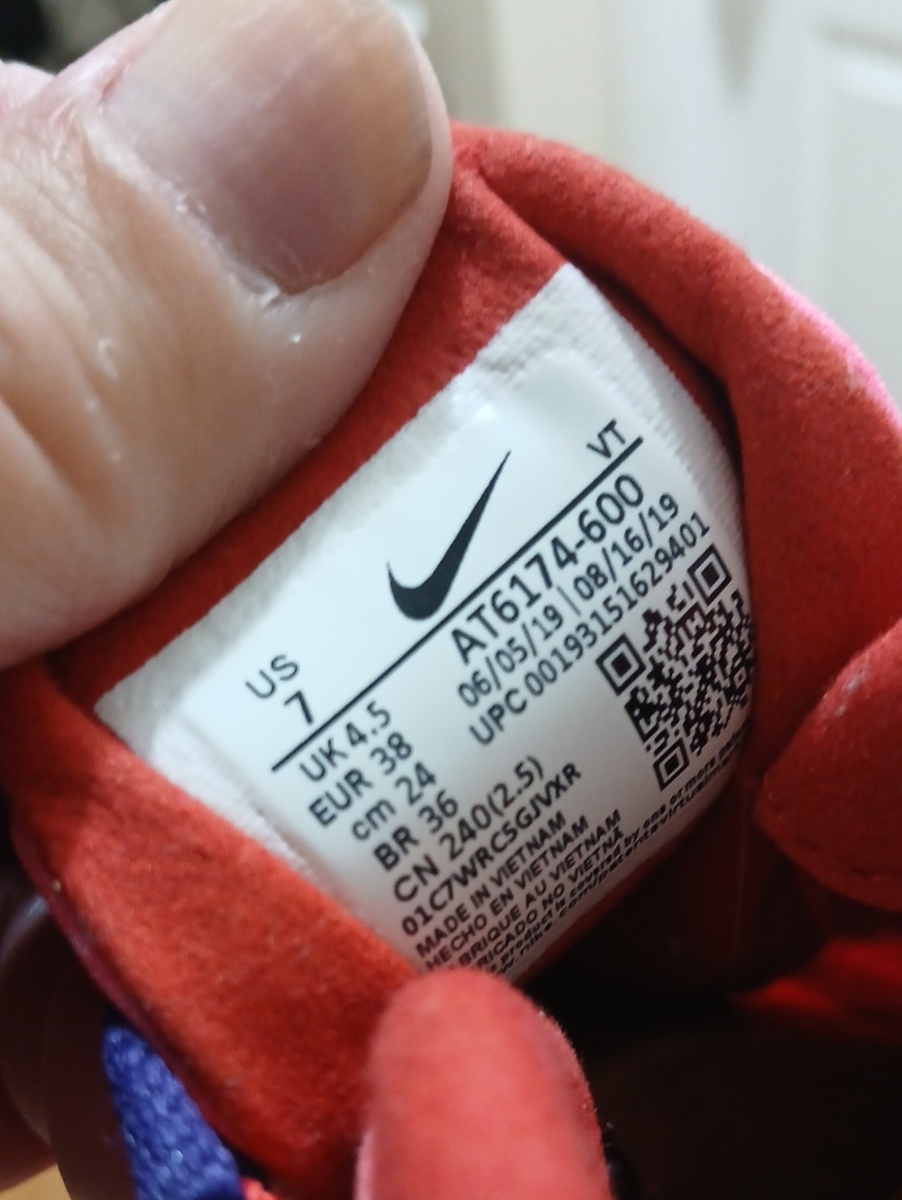 Nike Air Max 270 React Streetwear/Lifestyle Athletic Shoes Size 7 Women - Picture 14 of 15